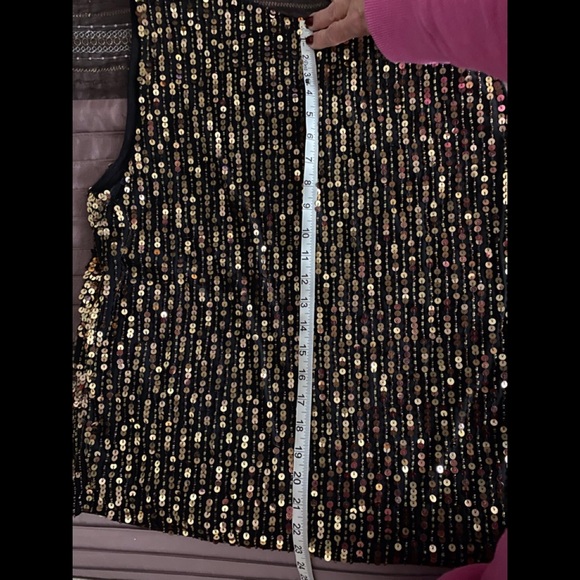 Chico’s Plus Size Sleeveless Sequin Top - Picture 4 of 7